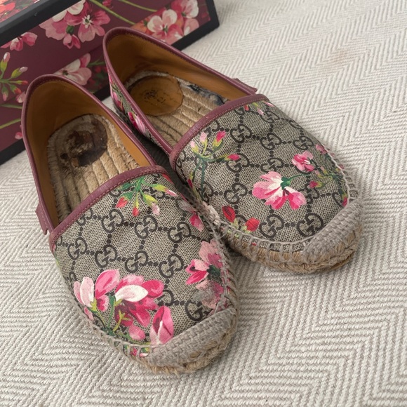Gucci Floral Espadrilles - Picture 5 of 8